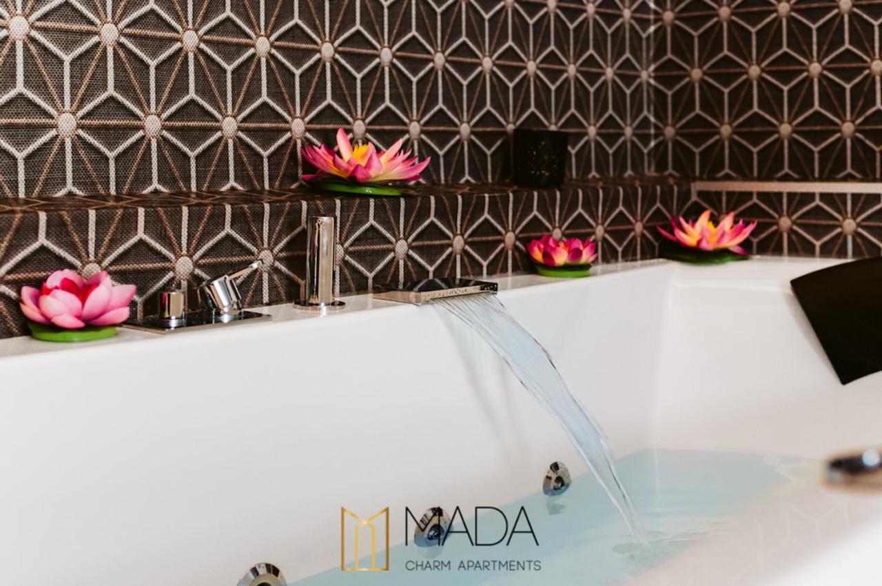 Mada Charm Apartments Jacuzzi Vernazza Exteriör bild
